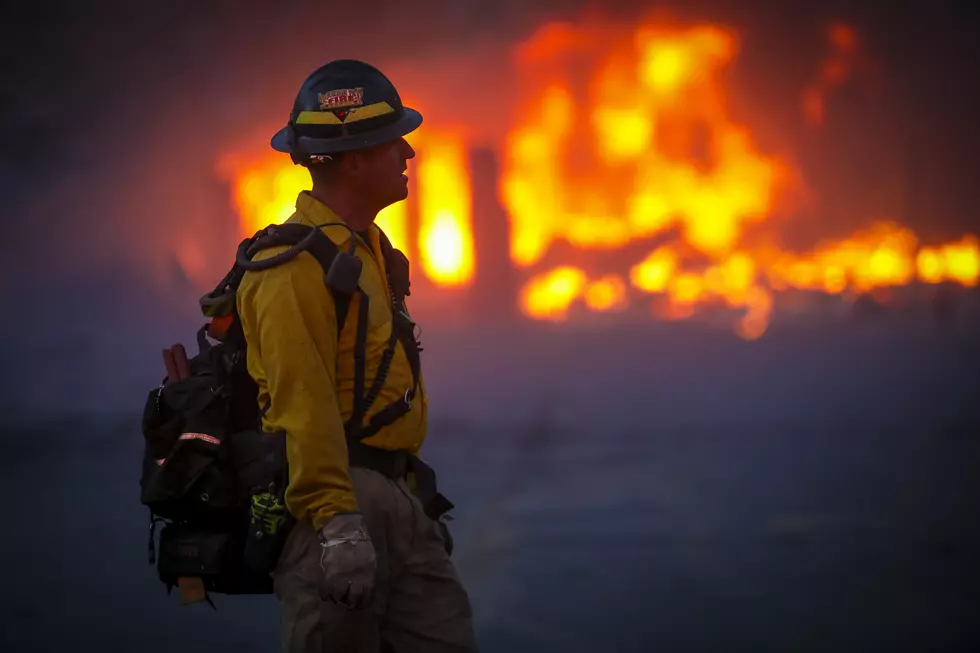 Officials to Inslee, Cantwell: Outlook ‘Very Good’ on Columbia River Gorge Wildfire