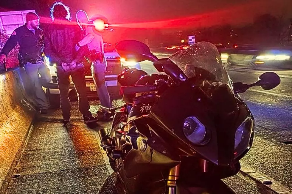 Motorcyclist Arrested After Fleeing Because of Drugs in Backpack